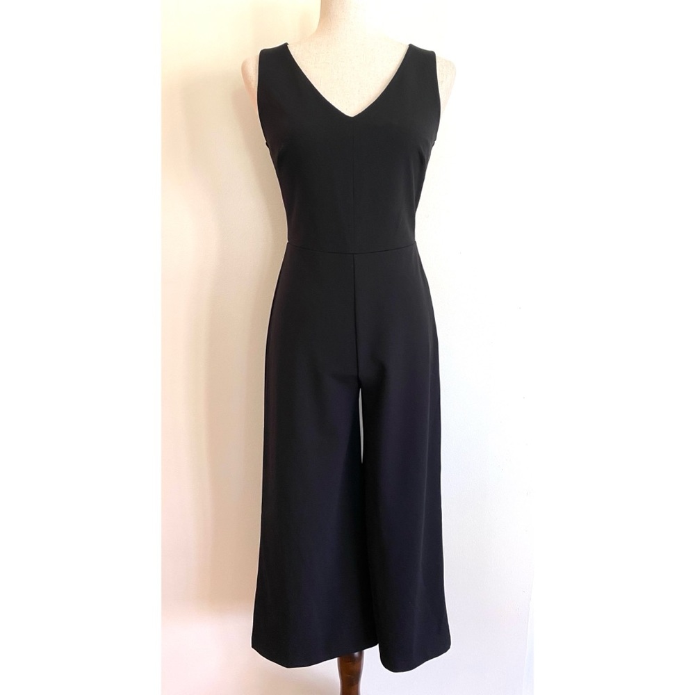 Banana Republic Black V-Neck Tailored Sleeveless Wide Leg Crop Jumpsuit Size 0
